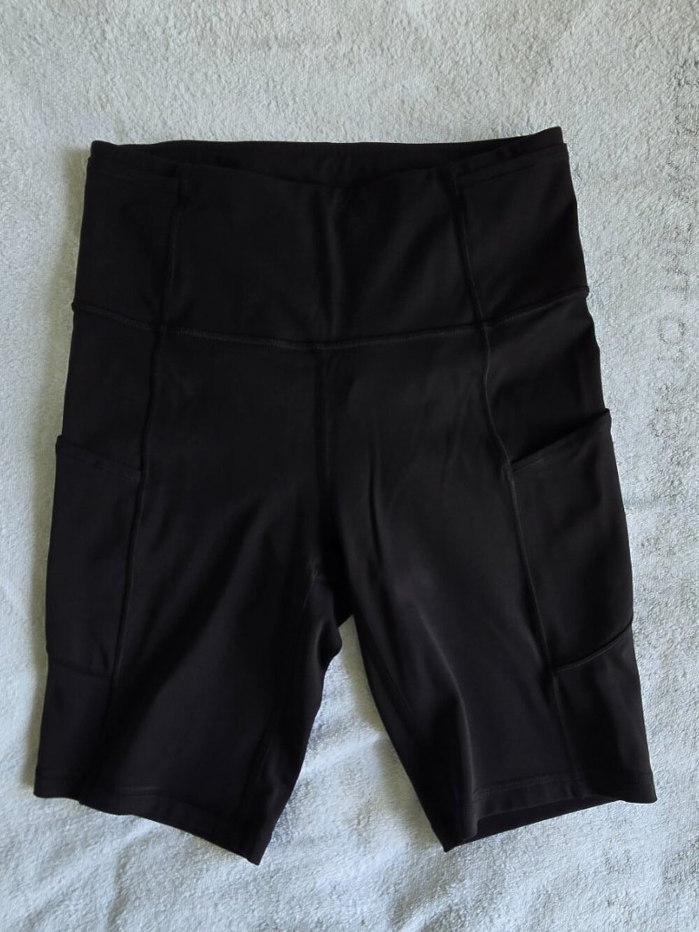 Lululemon Fast and Free High Rise Short 6" Size 4 Black Nulux Running Bike Shor
